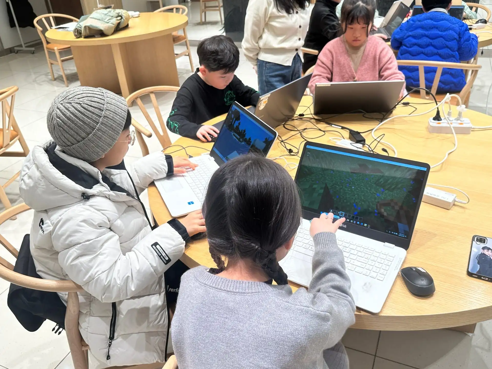 더현대 대구 코딩 체험 수업 현장